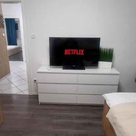 Lichtblick Mit Terrasse In Ruhiger Lage *