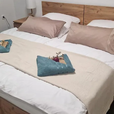 Lichtblick Mit Terrasse In Ruhiger Lage Apartman *