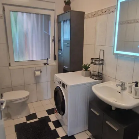 Lichtblick Mit Terrasse In Ruhiger Lage Apartman