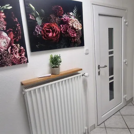 Lichtblick Mit Terrasse In Ruhiger Lage