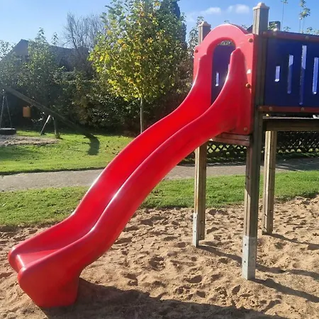 Lichtblick Mit Terrasse In Ruhiger Lage Apartman