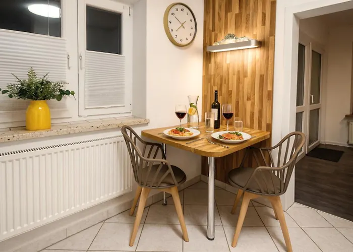 Lichtblick Mit Terrasse In Ruhiger Lage