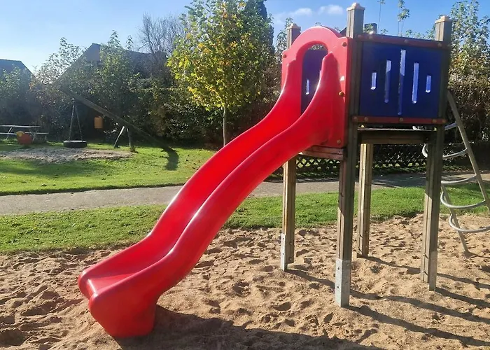 Lichtblick Mit Terrasse In Ruhiger Lage Lägenhet